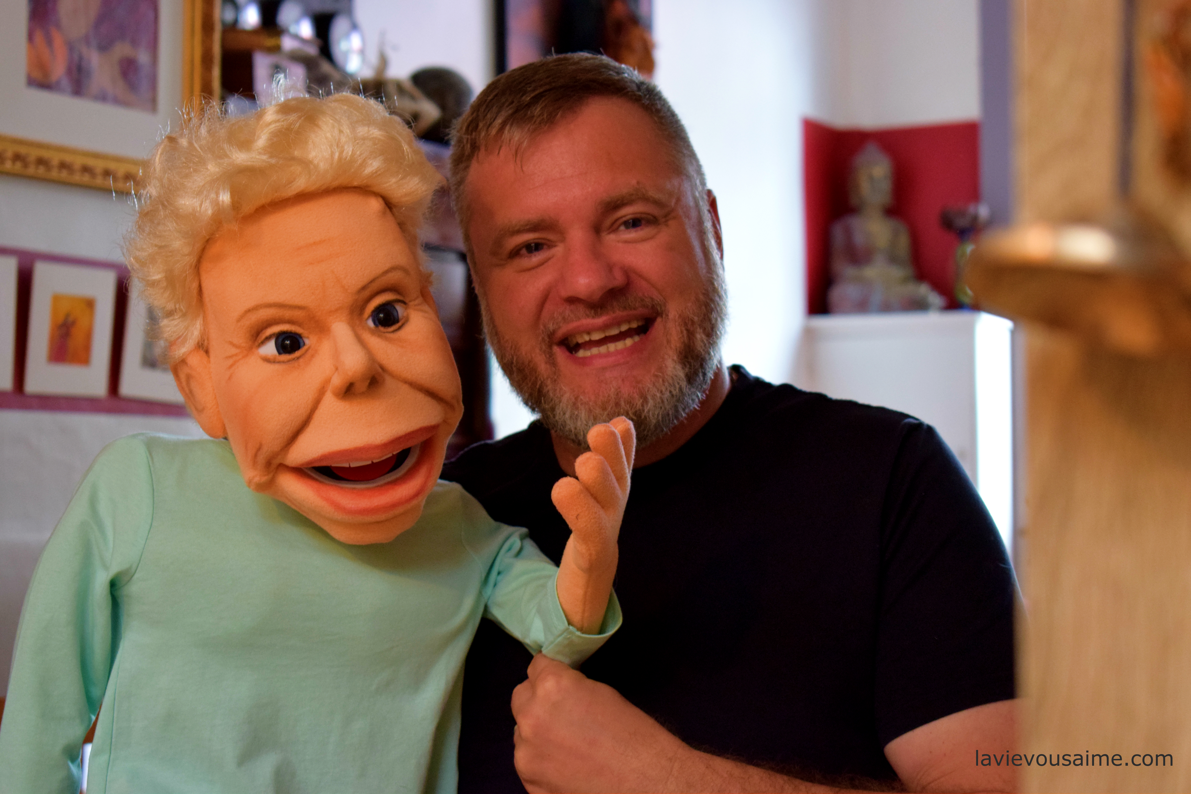 louise hay puppet - louise hay marionnette - niko lille - amour - ange.jpg